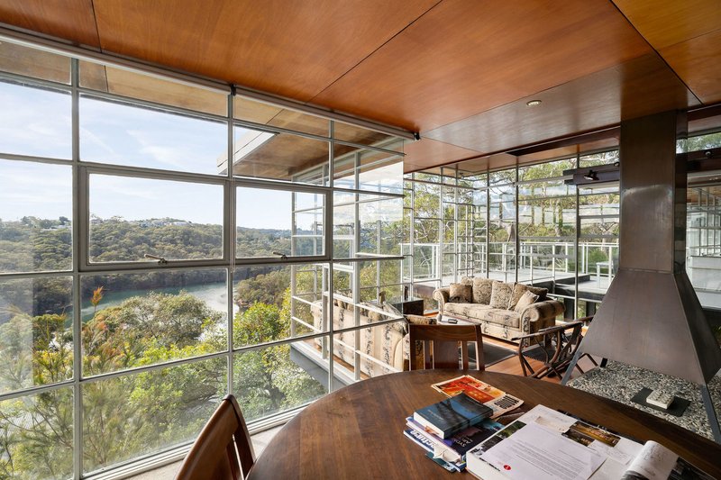 Photo - 31 Rembrandt Drive, Middle Cove NSW 2068 - Image 9