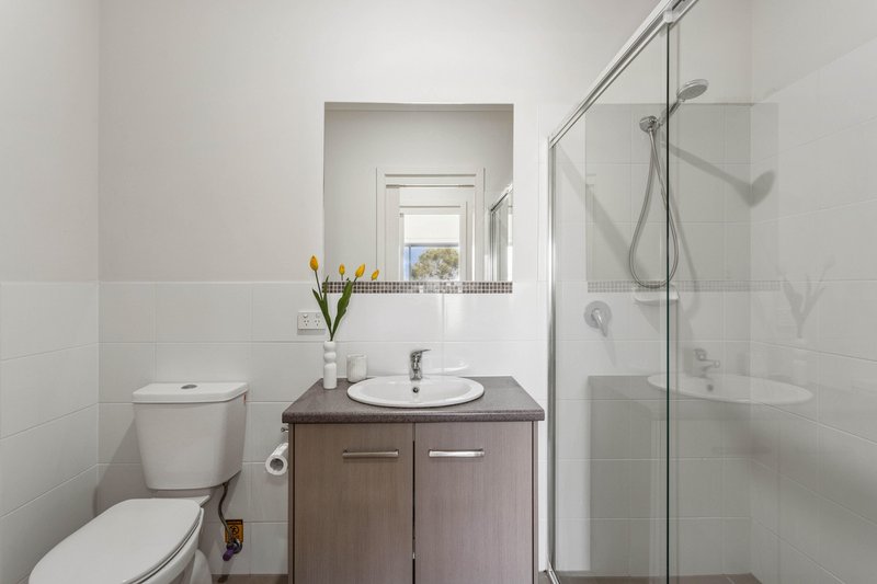 Photo - 31 Robinson Street, Mawson Lakes SA 5095 - Image 8