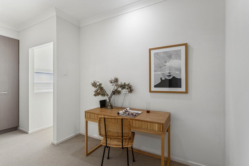 Photo - 31 Robinson Street, Mawson Lakes SA 5095 - Image 11