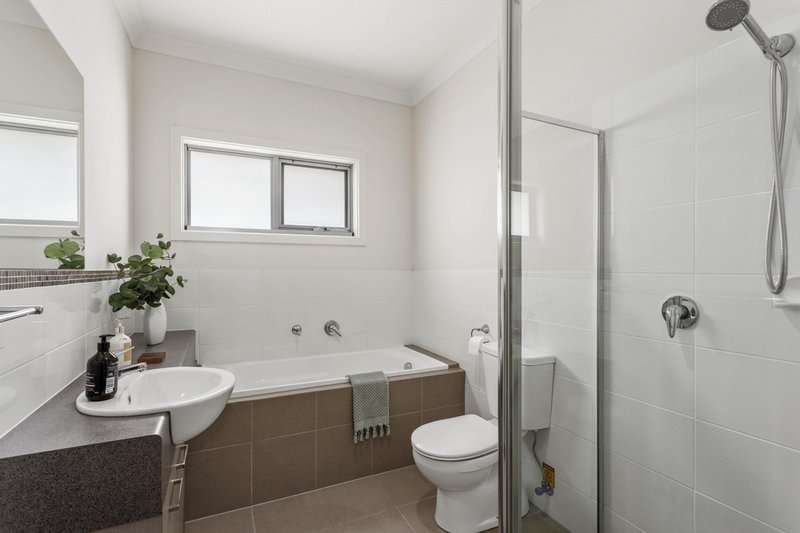Photo - 31 Robinson Street, Mawson Lakes SA 5095 - Image 12