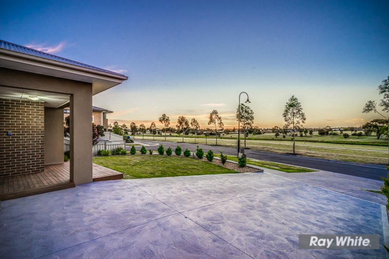 Photo - 31 Rockpool Road, Truganina VIC 3029 - Image 4