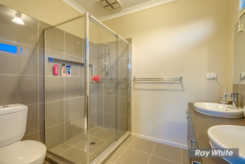 Photo - 31 Rockpool Road, Truganina VIC 3029 - Image 7