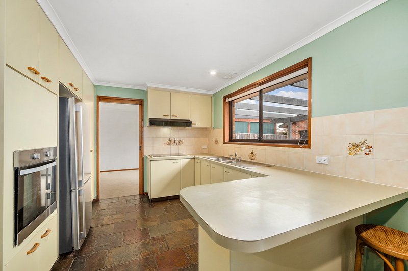 Photo - 31 Rohan Rivett Crescent, Mckellar ACT 2617 - Image 4