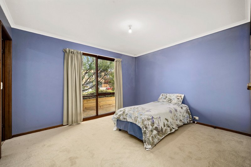 Photo - 31 Rohan Rivett Crescent, Mckellar ACT 2617 - Image 7