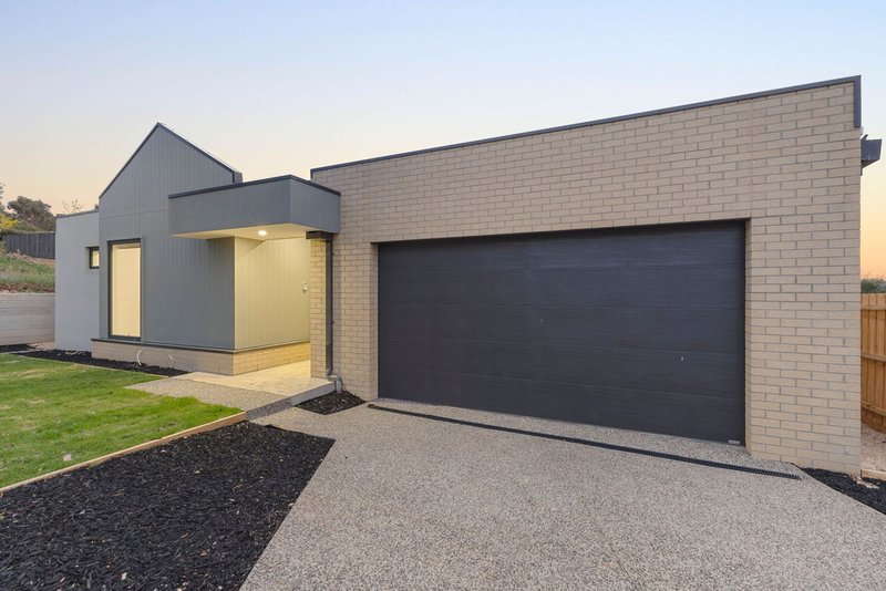 31 Rosehill Drive, Bacchus Marsh VIC 3340