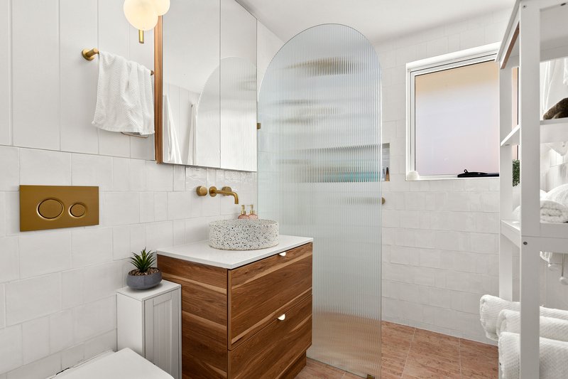 Photo - 31 Rowley Avenue, Mount Warrigal NSW 2528 - Image 7