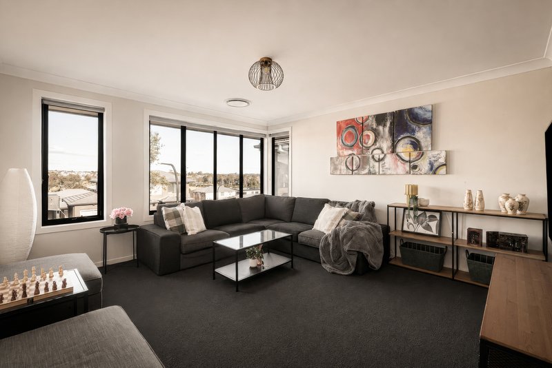 Photo - 31 Saddlebred Way, Box Hill NSW 2765 - Image 14