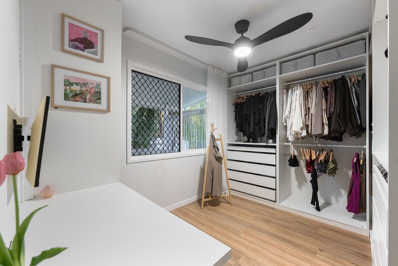 Photo - 31 Saint Patrick Avenue, Kuraby QLD 4112 - Image 11