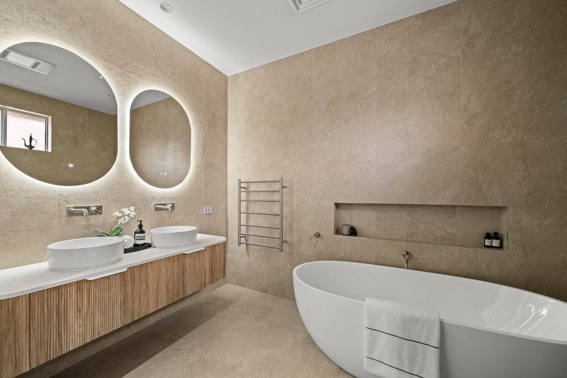 Photo - 31 Salamander Grove, Baulkham Hills NSW 2153 - Image 7