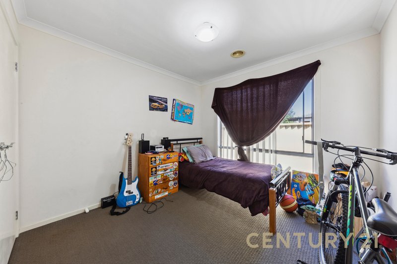 Photo - 31 Salvia Avenue, Pakenham VIC 3810 - Image 7