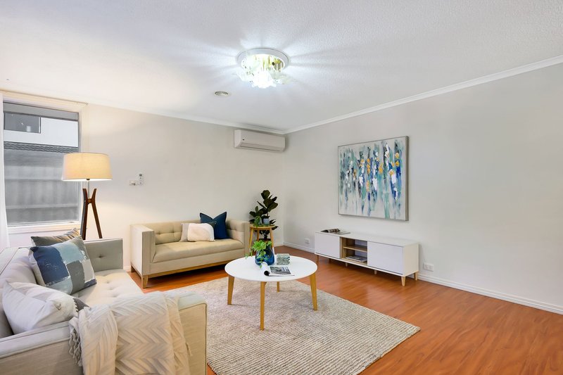 Photo - 31 Samada Street, Notting Hill VIC 3168 - Image 5