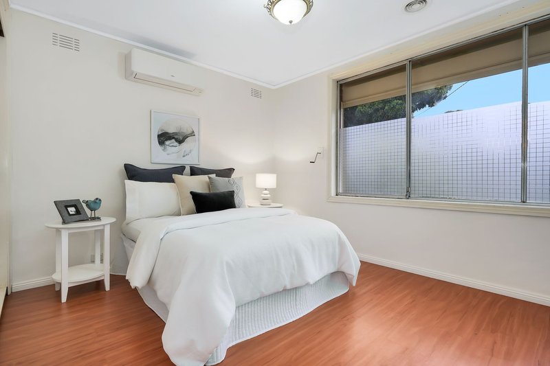 Photo - 31 Samada Street, Notting Hill VIC 3168 - Image 14