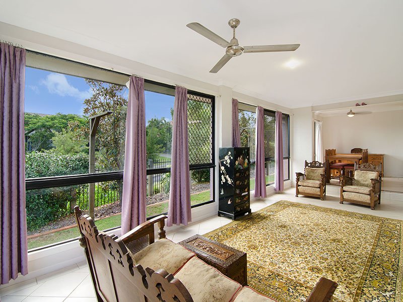 Photo - 31 Sandpiper Avenue, North Lakes QLD 4509 - Image 4