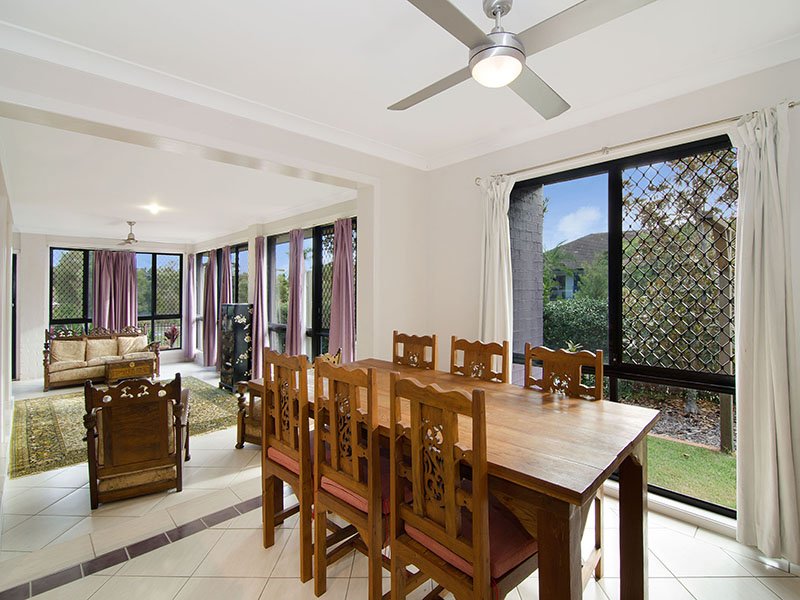 Photo - 31 Sandpiper Avenue, North Lakes QLD 4509 - Image 5