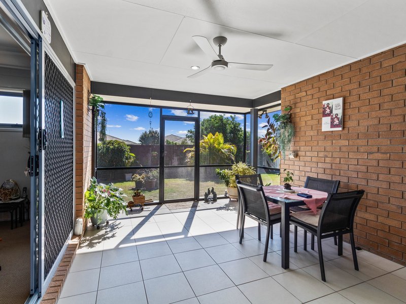 Photo - 31 Santa Maria Avenue, Urraween QLD 4655 - Image 3