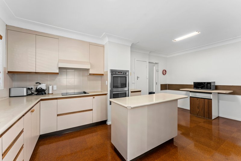 Photo - 31 Santley Street, Mount Gravatt QLD 4122 - Image 6