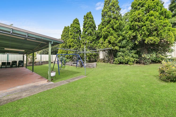 Photo - 31 Scobie Street, Doonside NSW 2767 - Image 2