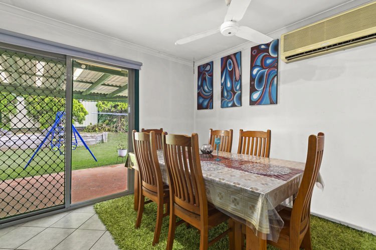 Photo - 31 Scobie Street, Doonside NSW 2767 - Image 5