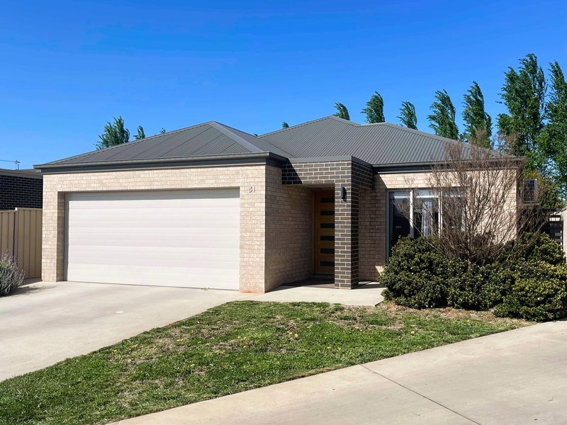 31 Scremin Grove, Griffith NSW 2680