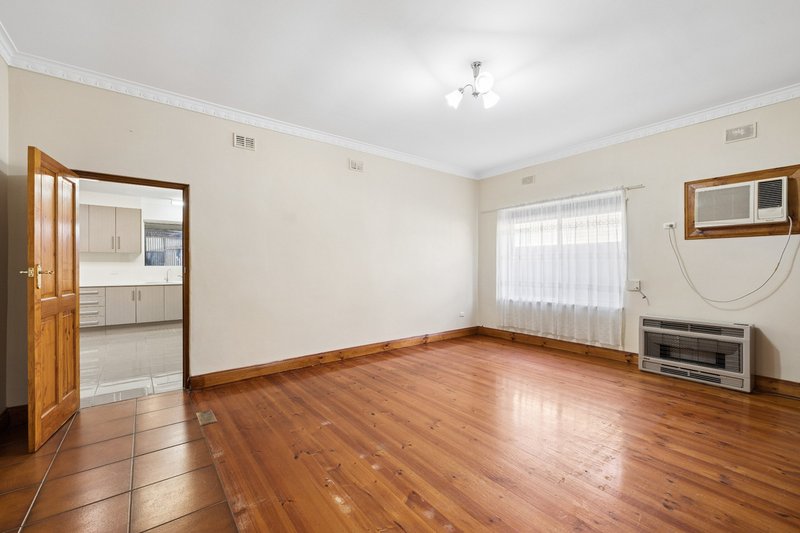 Photo - 31 Seaton Terrace, Seaton SA 5023 - Image 12