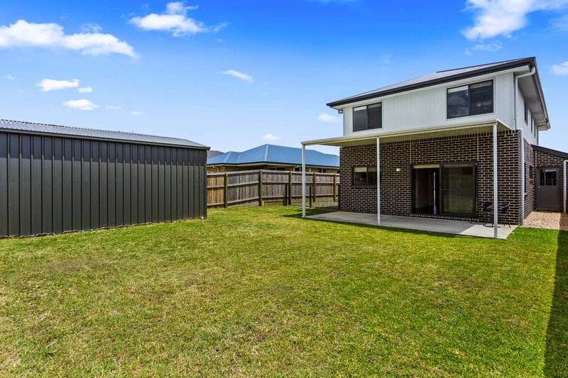 Photo - 31 Seawest St , Yarrabilba QLD 4207 - Image 14