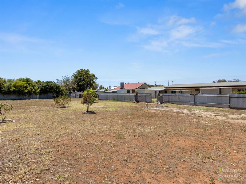 Photo - 31 Second Street, Minlaton SA 5575 - Image 17