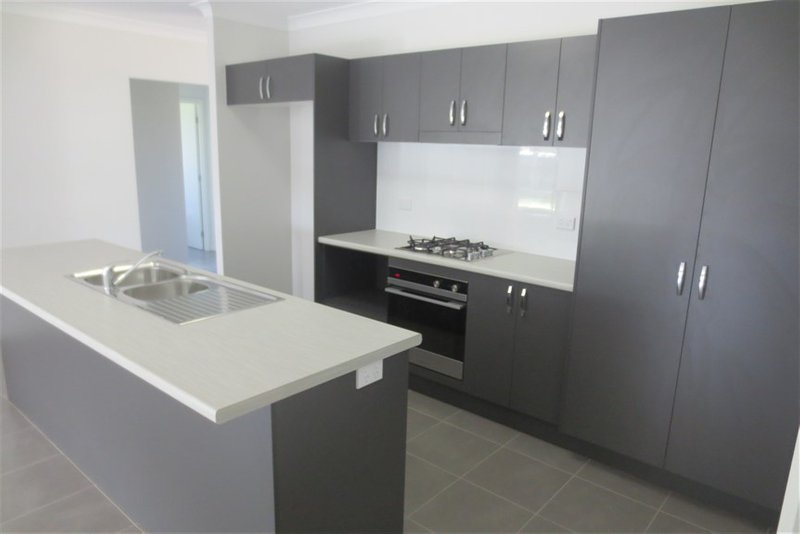 Photo - 31 Sedgwick Close, Edmonton QLD 4869 - Image 2
