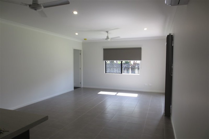 Photo - 31 Sedgwick Close, Edmonton QLD 4869 - Image 4