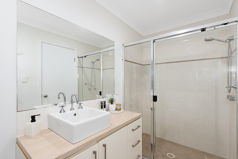 Photo - 31 Serenade Drive, Coomera Waters QLD 4209 - Image 8