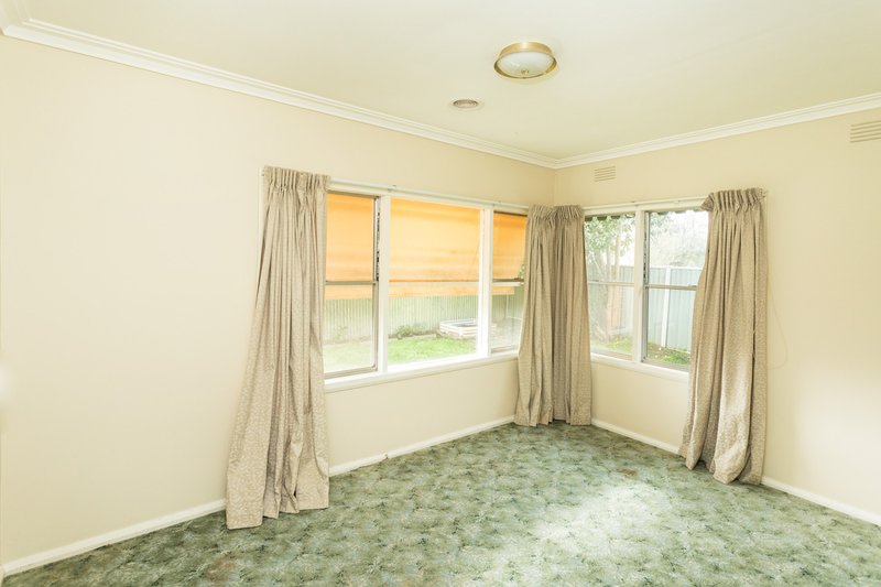 Photo - 31 Service Street, Tatura VIC 3616 - Image 9