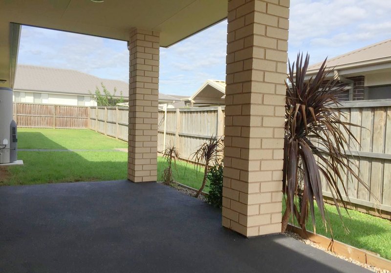 Photo - 31 Settlers Boulevard, Chisholm NSW 2322 - Image 7