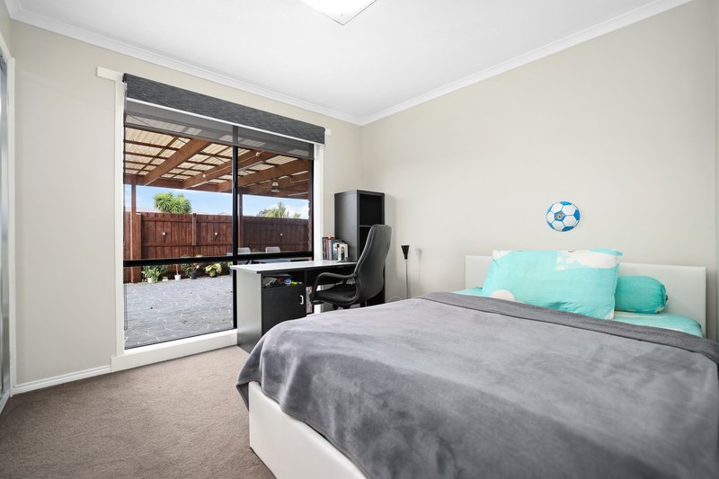 Photo - 31 Shaftsbury Avenue, Berwick VIC 3806 - Image 12