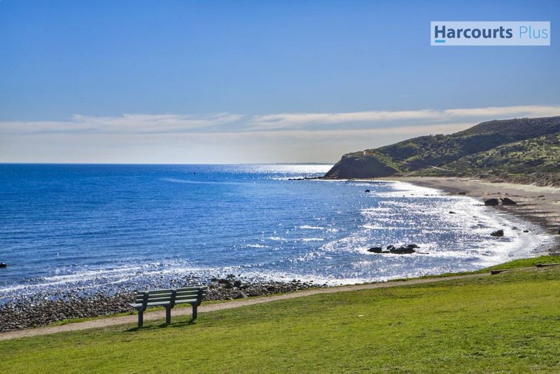 Photo - 31 Shamrock Road, Hallett Cove SA 5158 - Image 17