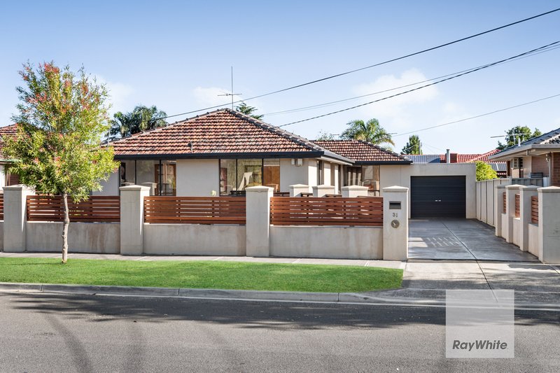 31 Shawlands Drive, Tullamarine VIC 3043