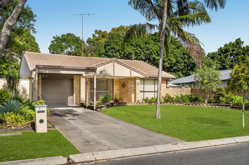 Photo - 31 Sigatoka Place, Clear Island Waters QLD 4226 - Image 1