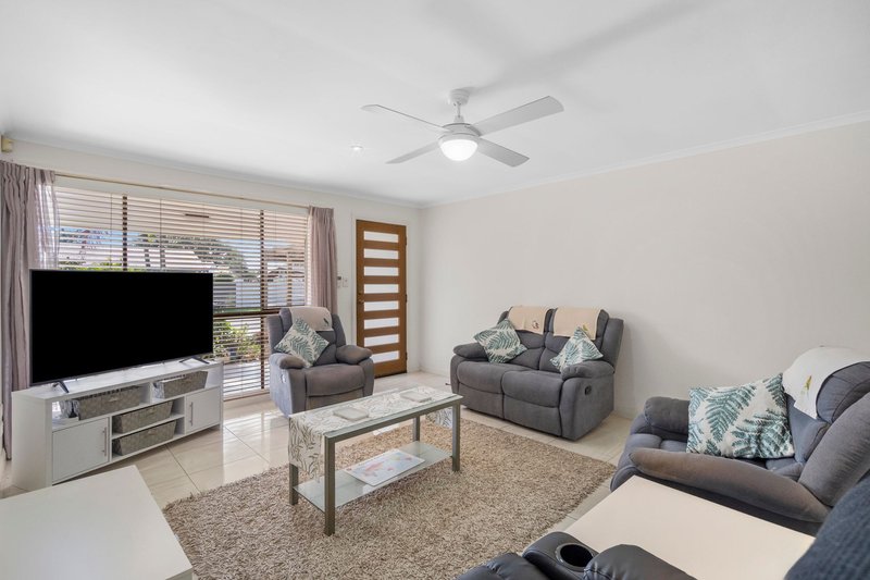 Photo - 31 Sigatoka Place, Clear Island Waters QLD 4226 - Image 8