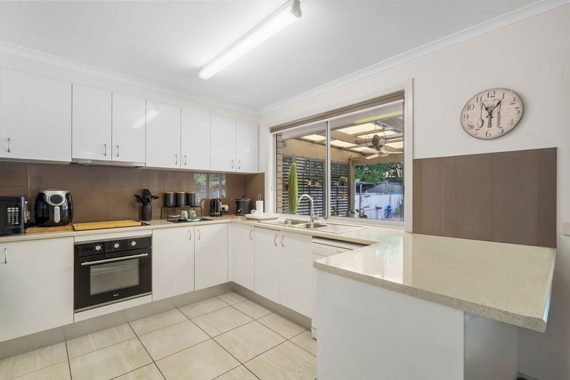 Photo - 31 Sigatoka Place, Clear Island Waters QLD 4226 - Image 10