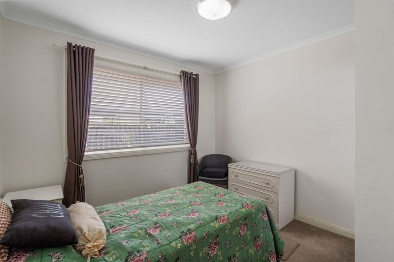 Photo - 31 Sigatoka Place, Clear Island Waters QLD 4226 - Image 14