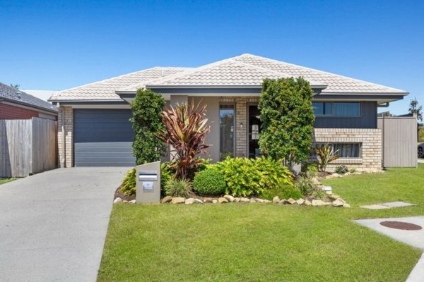 31 Soapstone Crescent, Yarrabilba QLD 4207