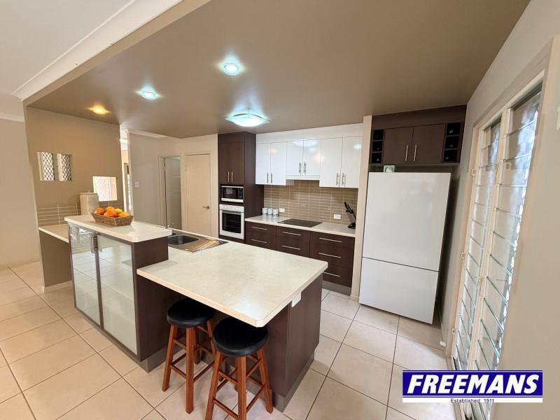 Photo - 31 Sonaree Drive, Kingaroy QLD 4610 - Image 7