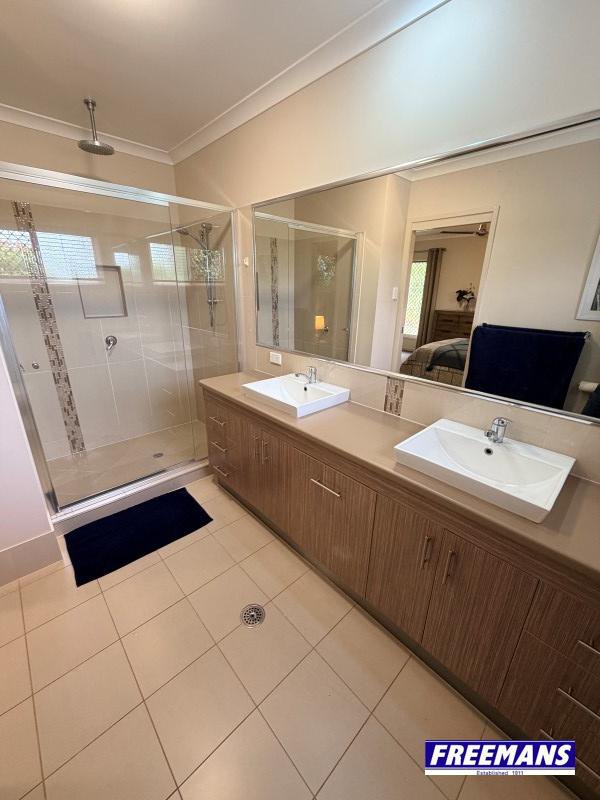 Photo - 31 Sonaree Drive, Kingaroy QLD 4610 - Image 17