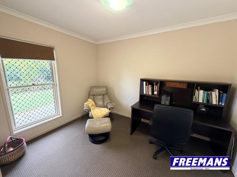 Photo - 31 Sonaree Drive, Kingaroy QLD 4610 - Image 18