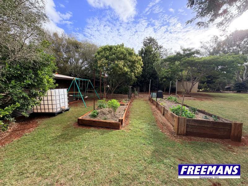 Photo - 31 Sonaree Drive, Kingaroy QLD 4610 - Image 28