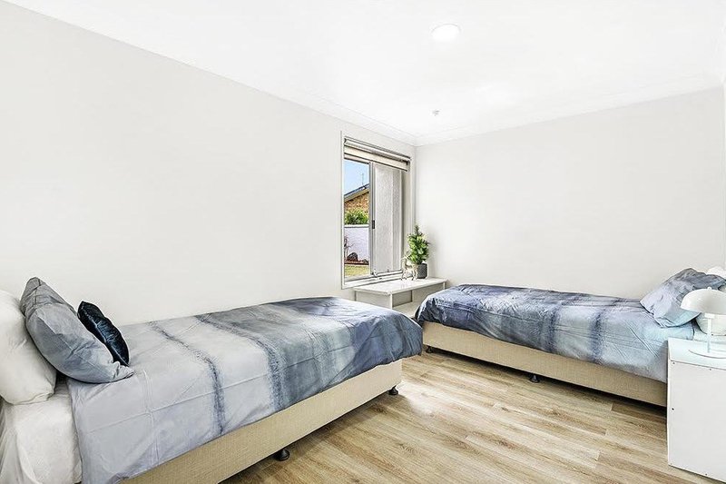 Photo - 31 Sophie Avenue, Broadbeach Waters QLD 4218 - Image 16