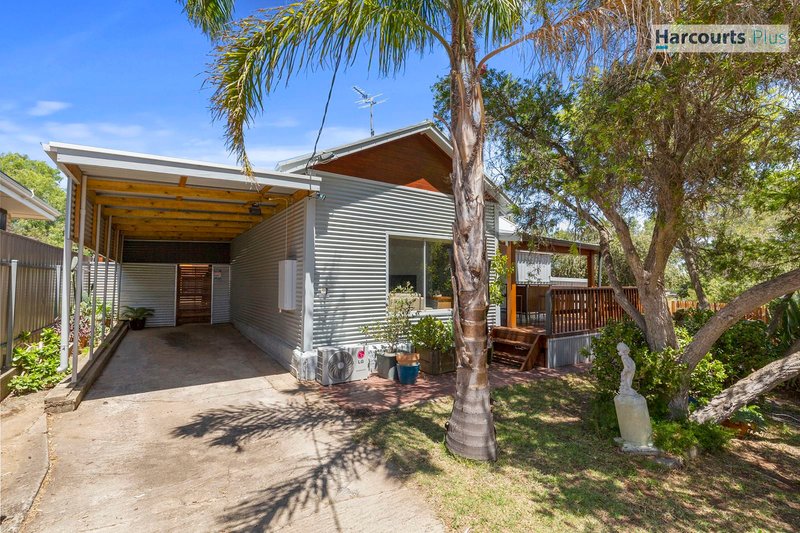 Photo - 31 South Avenue, Hallett Cove SA 5158 - Image 2