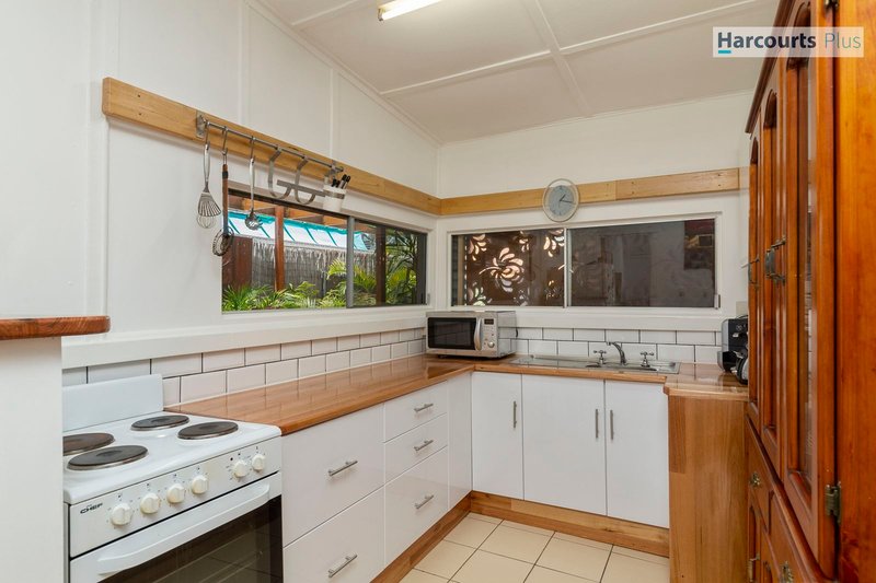 Photo - 31 South Avenue, Hallett Cove SA 5158 - Image 5