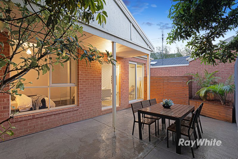 Photo - 3/1 Spring Road, Caulfield South VIC 3162 - Image 1