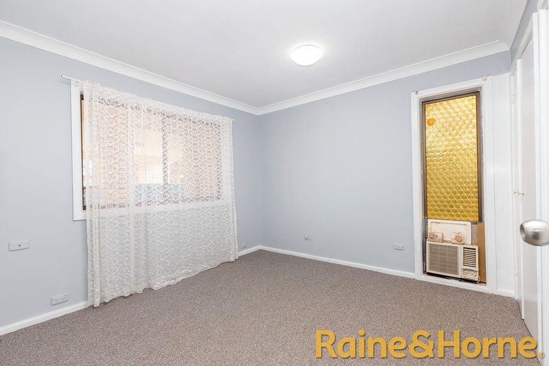 Photo - 31 Springfield Way, Dubbo NSW 2830 - Image 5