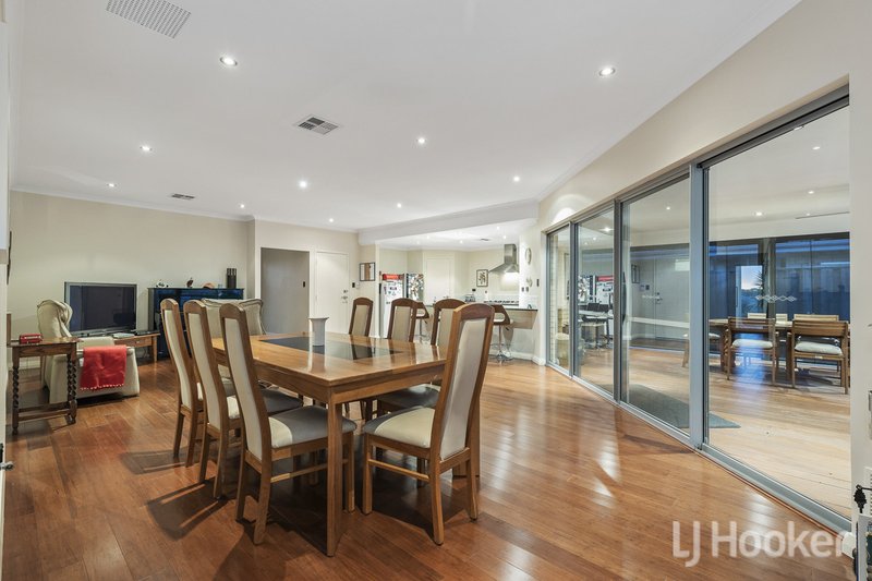 Photo - 31 Starboard Road, Yanchep WA 6035 - Image 4