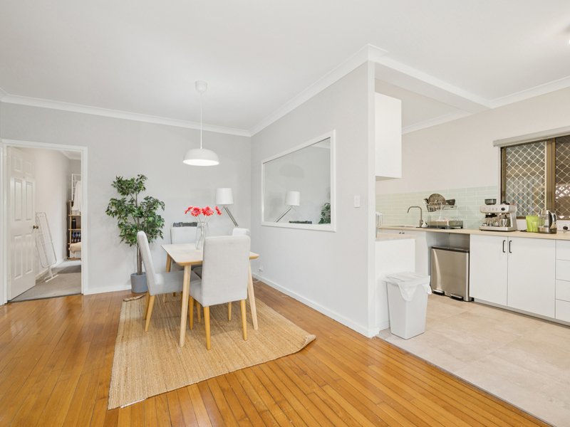 Photo - 31 Station Street, Cannington WA 6107 - Image 6